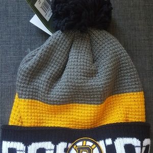 Bruins winter hat